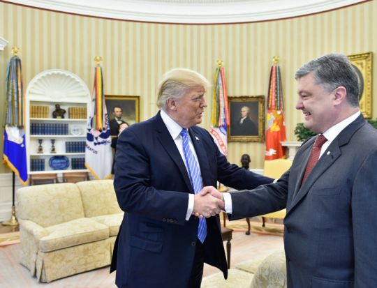 Президент Украины Петр Порошенко и Президент США Д. Трамп