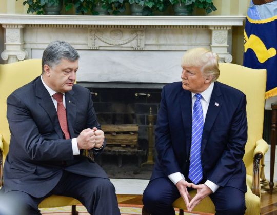 Президент Украины Петр Порошенко и Президент США Д. Трамп